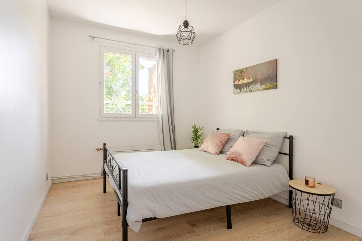 Hébergement de vacances Maison De *